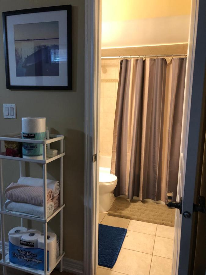Spacious 2 Bedroom Guest Suite Toronto Exteriör bild