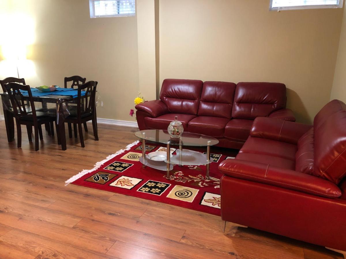 Spacious 2 Bedroom Guest Suite Toronto Exteriör bild